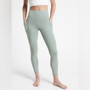 Athleta Salutation Stash Pocket ll 7/8 Tight